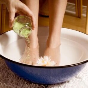 During fungal treatment, it is necessary to wash your feet frequently. 
